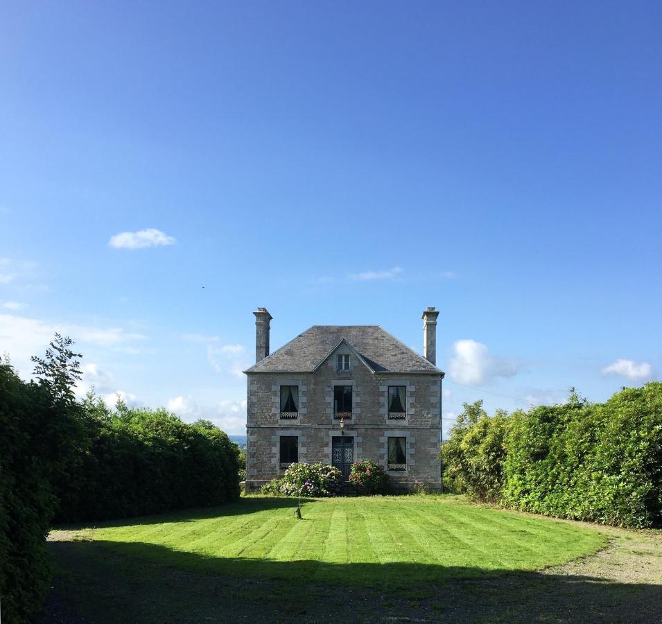 La Maison Ruth Montbray Luaran gambar
