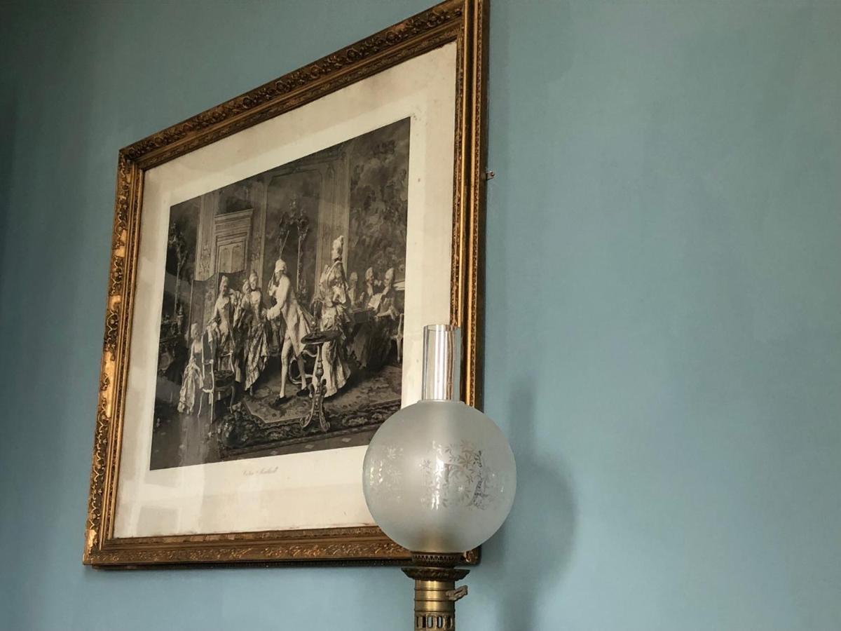 La Maison Ruth Montbray Luaran gambar