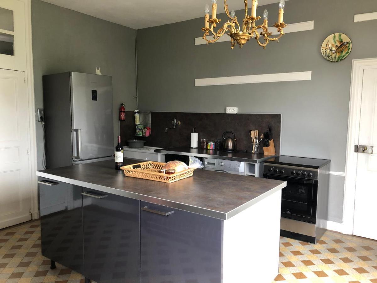 La Maison Ruth Montbray Luaran gambar