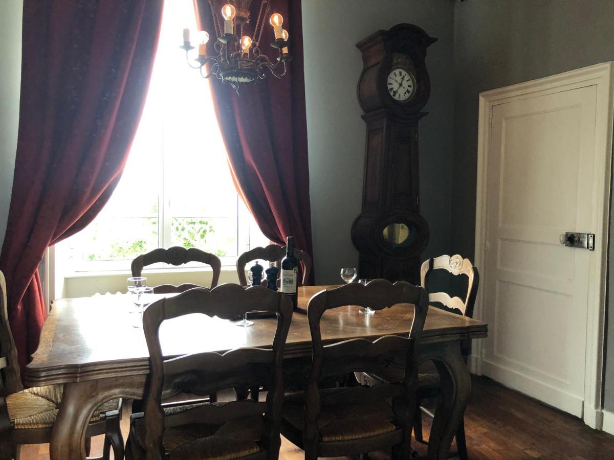 La Maison Ruth Montbray Luaran gambar