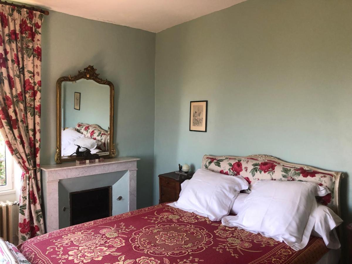 La Maison Ruth Montbray Luaran gambar